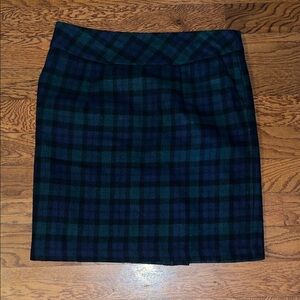 Architect black watch navy and green plaid skirt size 10